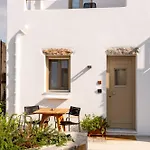 Soil Amorgos 酒店 *